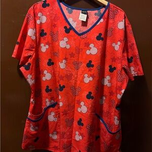 Disney Mickey Mouse Red Scrub Top | Women’s 2XL | Stretch